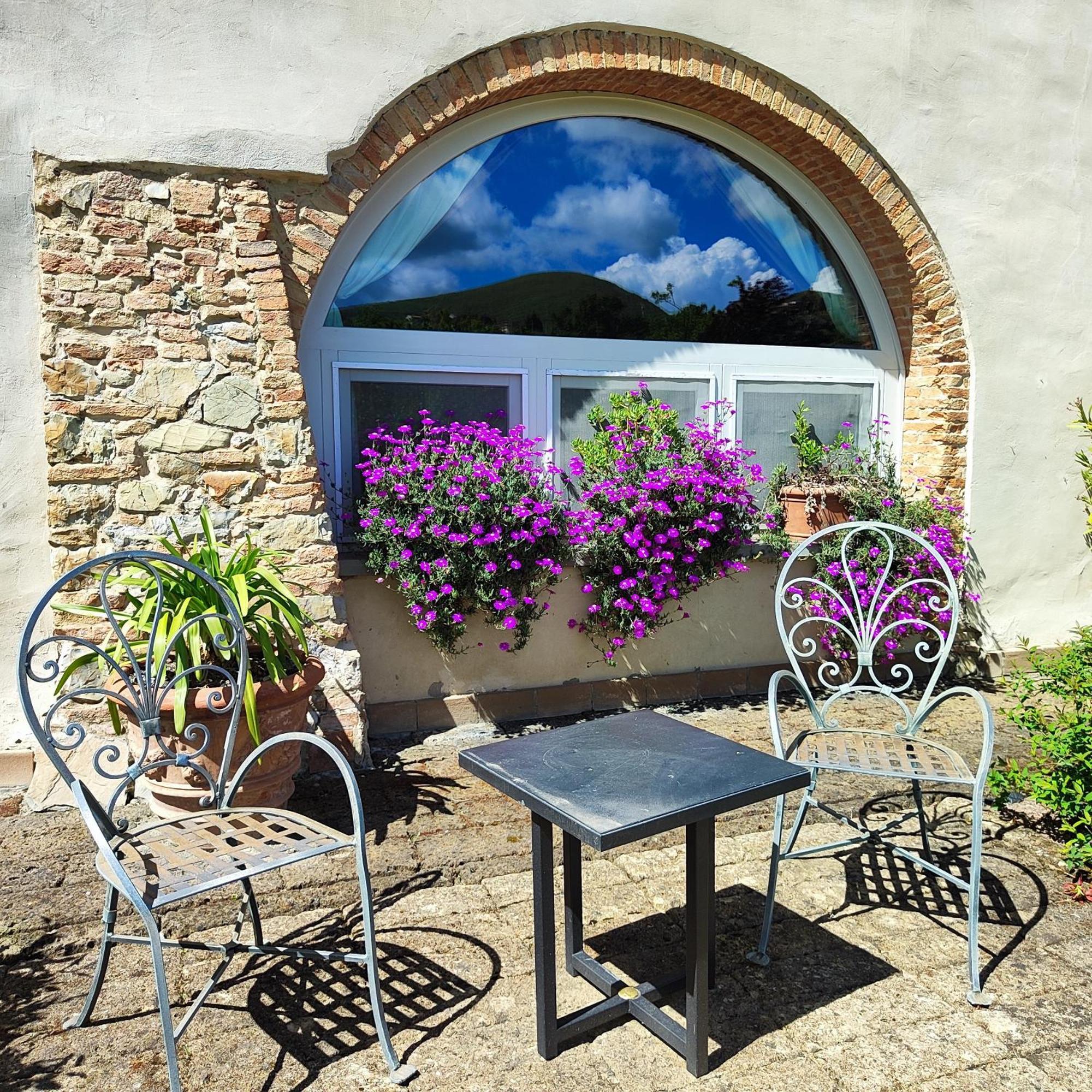 Agriturismo Podere Il Fornacino Santa Luce Extérieur photo